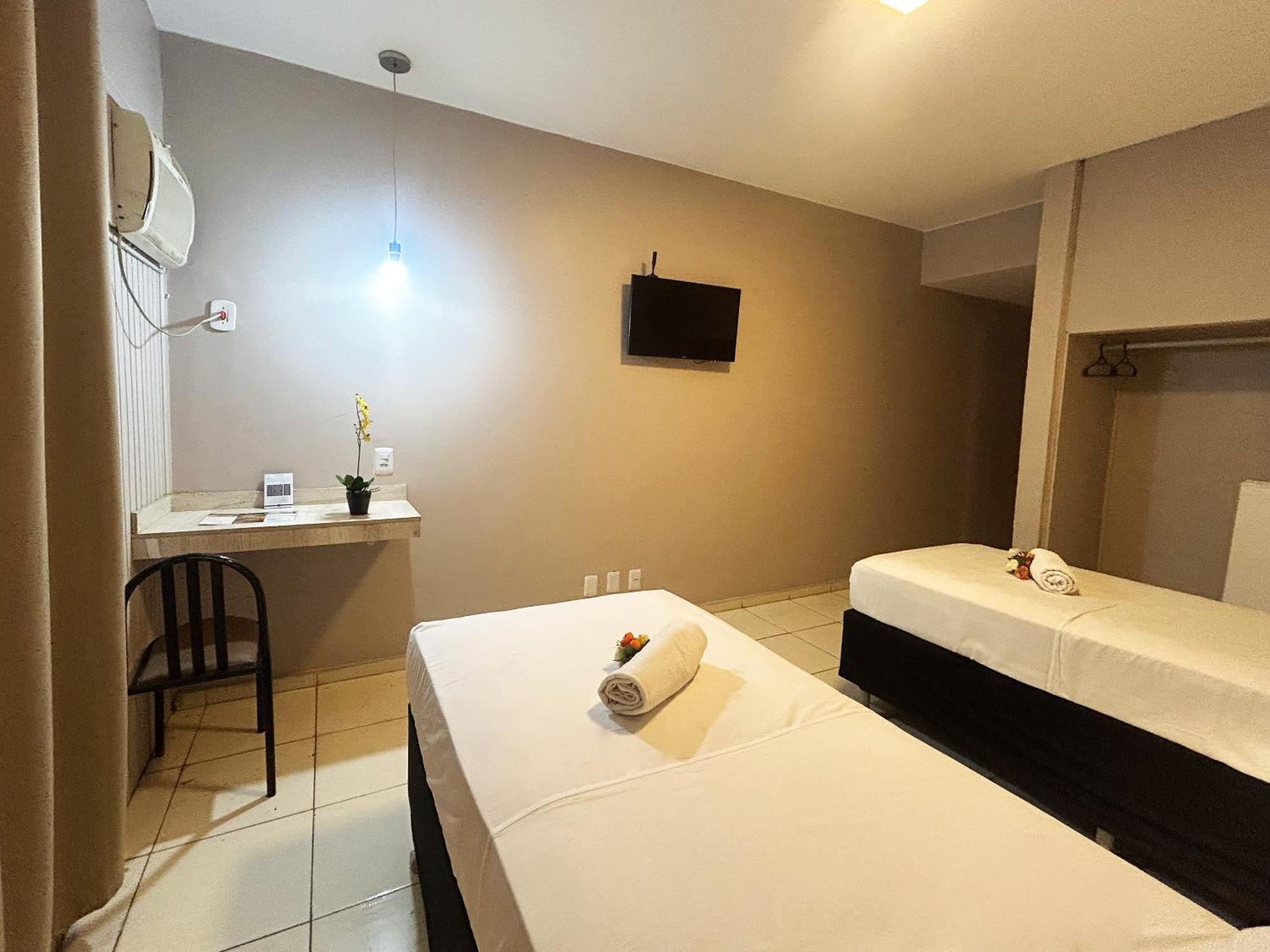 Hotel Econotel By Bsb Inn Brasília Exteriör bild